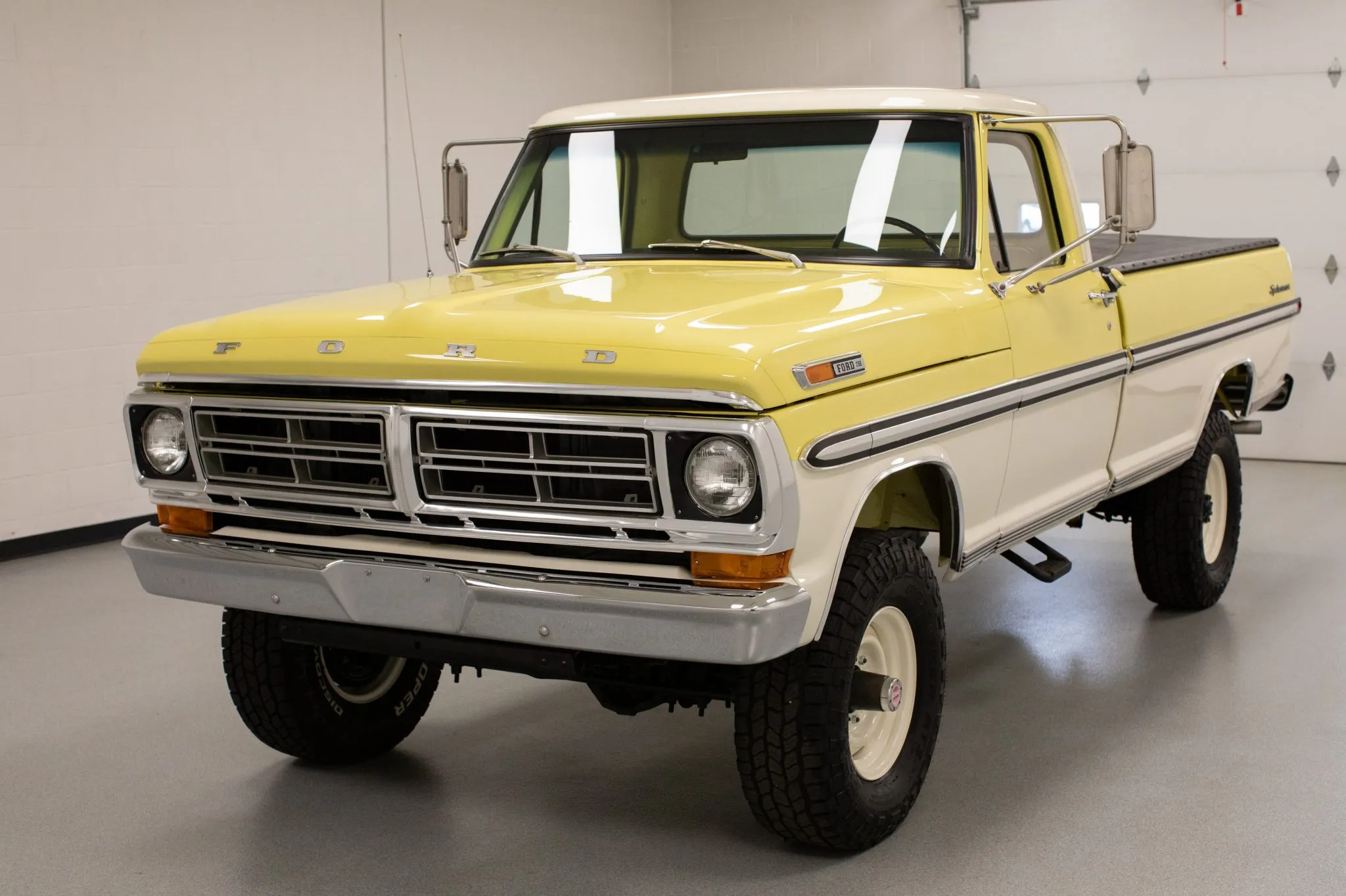 1972 Ford F-250 Sport Custom 4×4